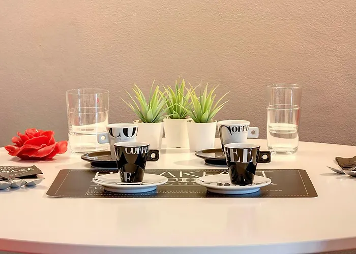 Espresso Apartment By Mamo Florence